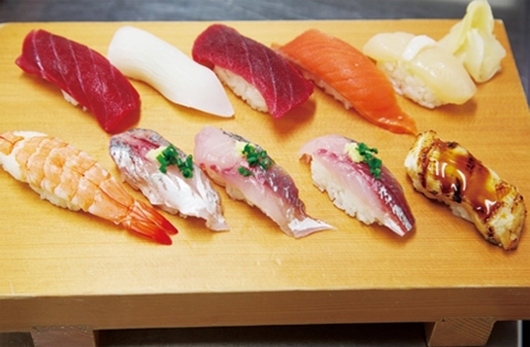 tsukiji-outer-fish-market-and-sushi-workshop-image